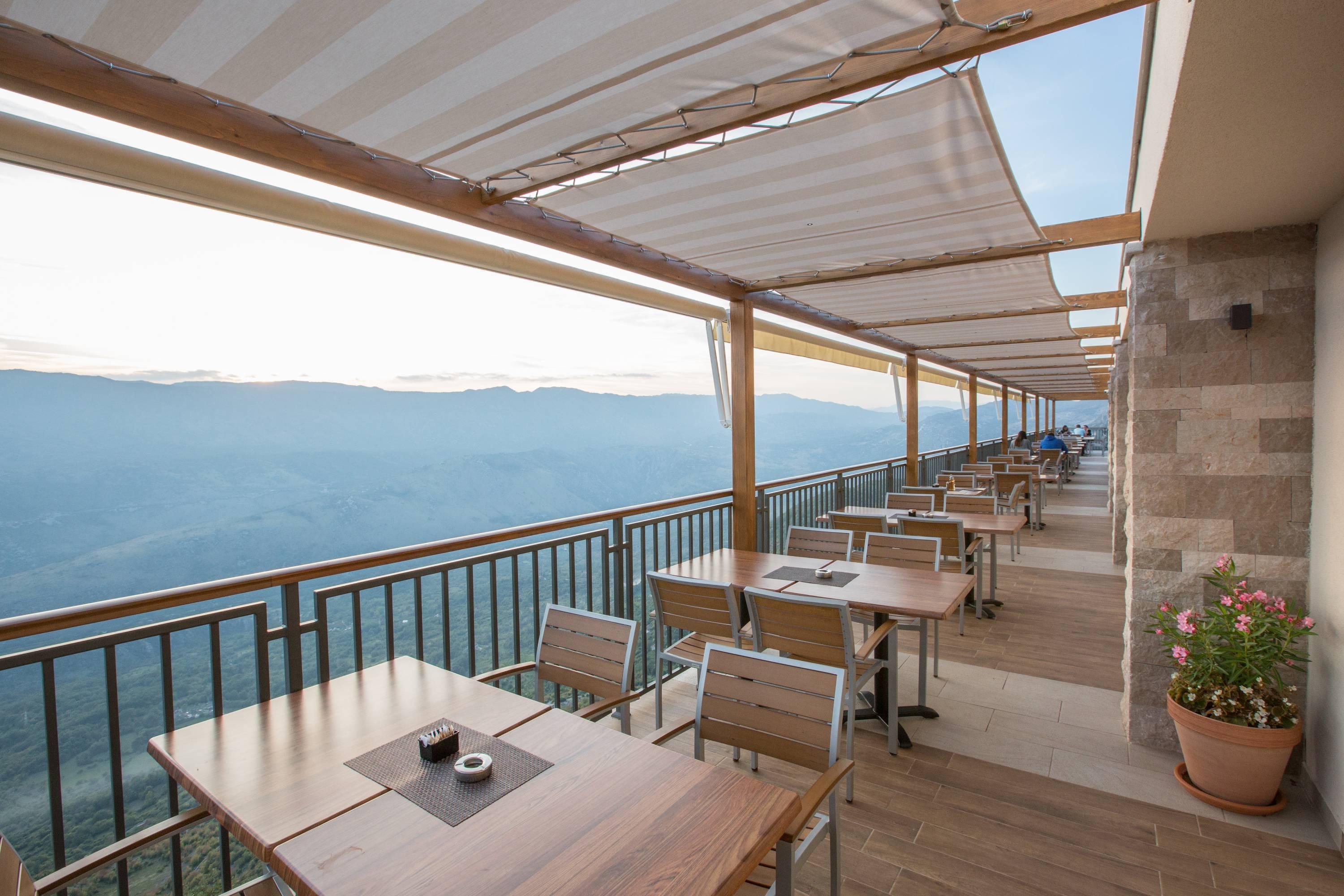 Hotel Sokoline Mandici Bagian luar foto