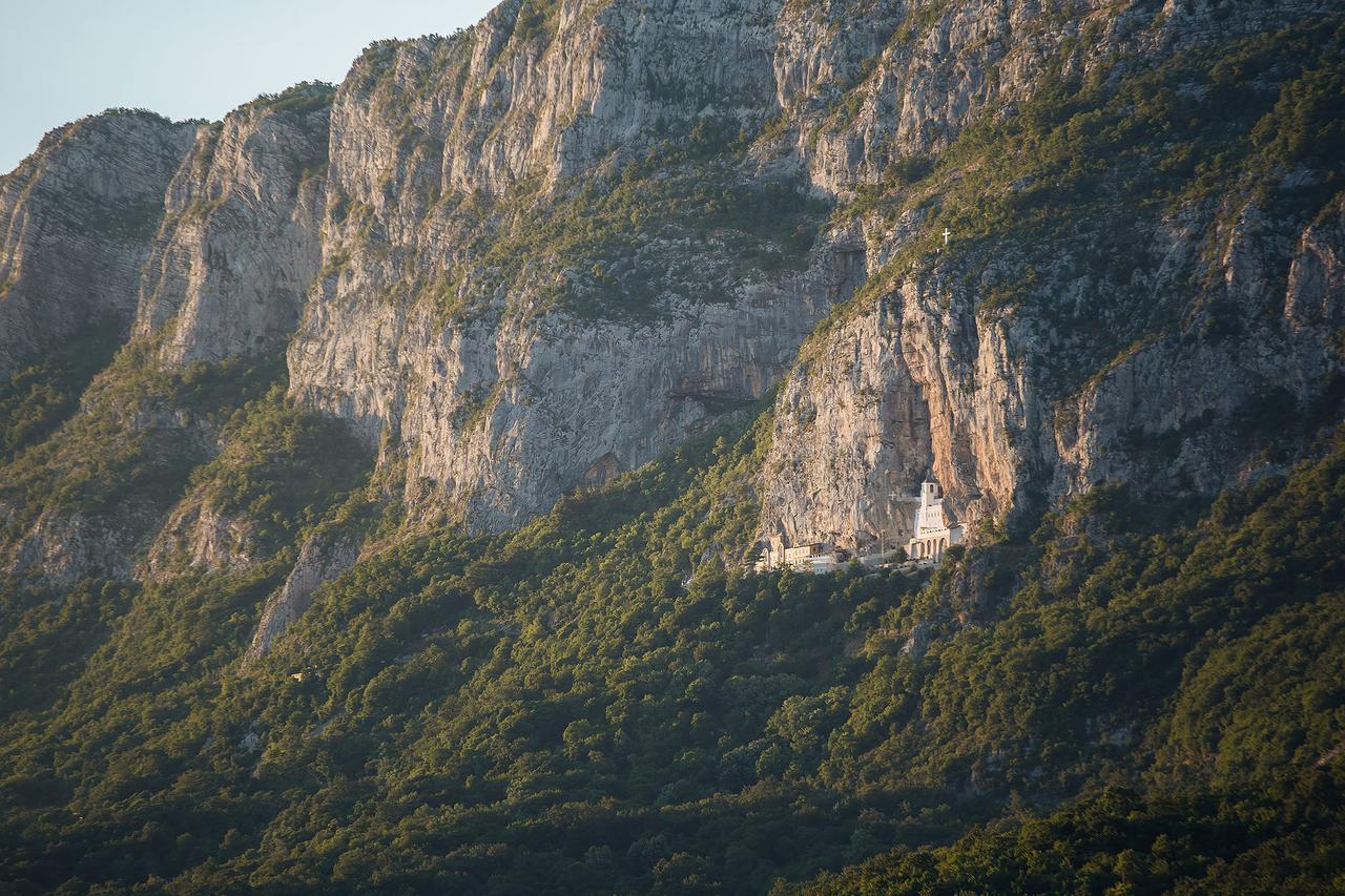 Hotel Sokoline Mandici Bagian luar foto